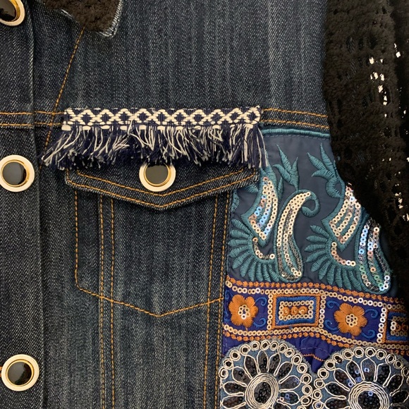 NWOT Stunning Mishca Jean Jacket with black lace sleeves. - Picture 6 of 8
